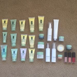 Tons of clinique, Cindy Crawford, Laura Mercier.