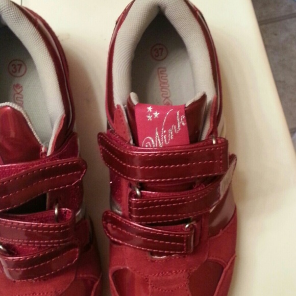 New Shoes - Picture 3 of 3