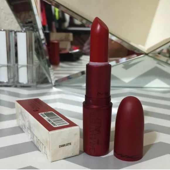 🎉*Host Pick*🎉MAC LE Bundle💄 - Picture 4 of 4