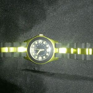 Marc and jacobs watch mbm 3503 on hold for shon 79