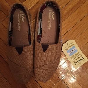 Brand New Toms