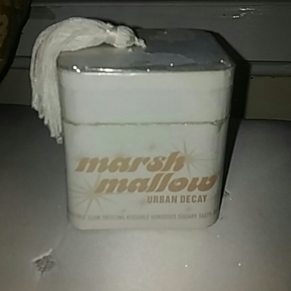 Urban Decay Marshmallow Body Glitter