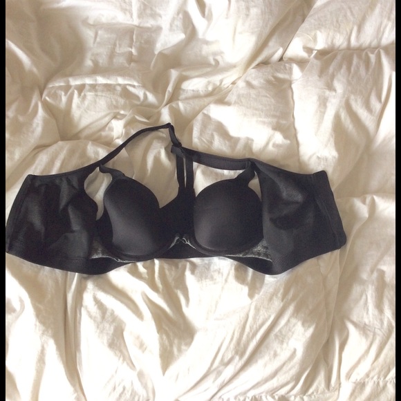 ✨NEW LISTING - VSX Knock Out Sports Bra✨ - Picture 2 of 3