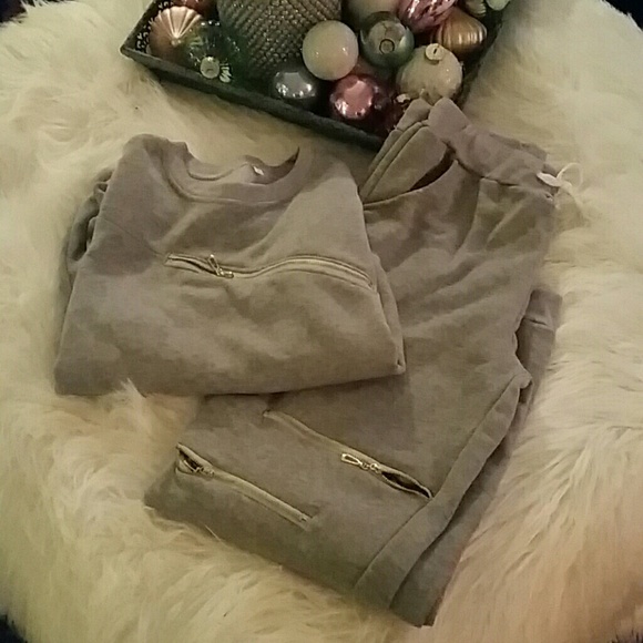 NWOT ....Gray sweatsuit from Rosegal