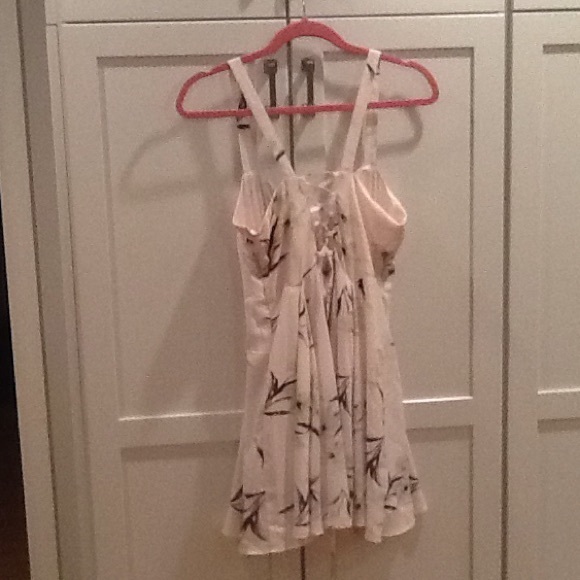 Dress floral ties up the back sz med