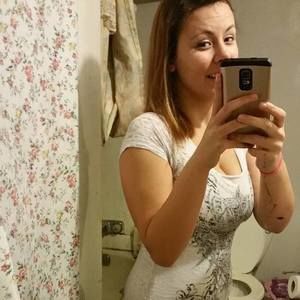 Meet your Posher, Claire