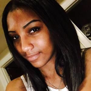 Meet your Posher, Amara