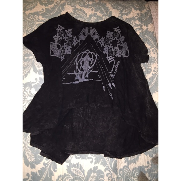 Free people graphic