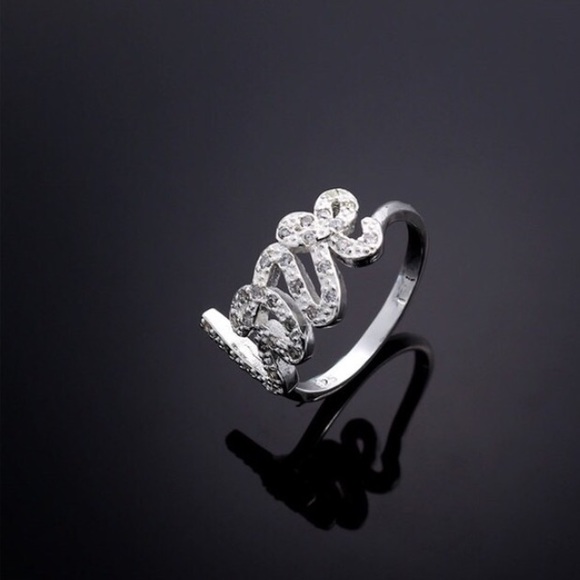Dina Aziza Jewelry - LAST ONE 🆕 Simply gorgeous LOVE Ring 💓