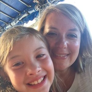 Meet your Posher, Cara