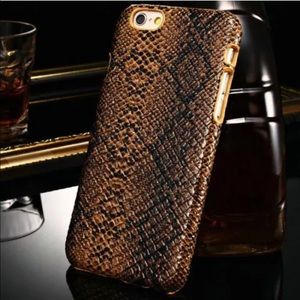 NWT IPHONE 6/6S PLUS CASE!