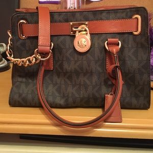 Michael Kors Purse looks brand new