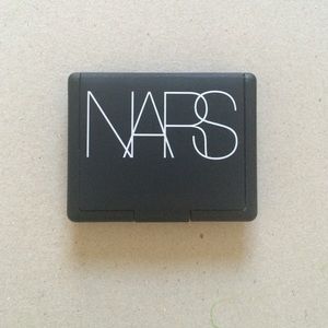 NARS Albatross Highlighter