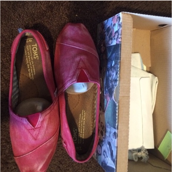 Red-Washed Out Toms! - Picture 2 of 3