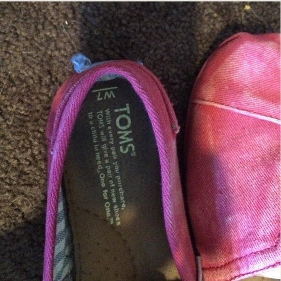 Red-Washed Out Toms! - Picture 3 of 3