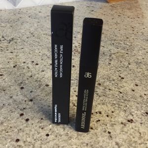 Volumizing Triple Action Mascara - Black