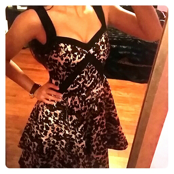 Dresses & Skirts - Dress