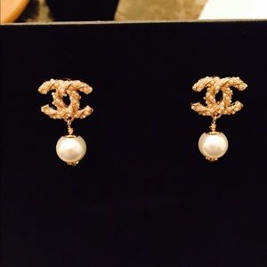 Fashion Pearl Earrings