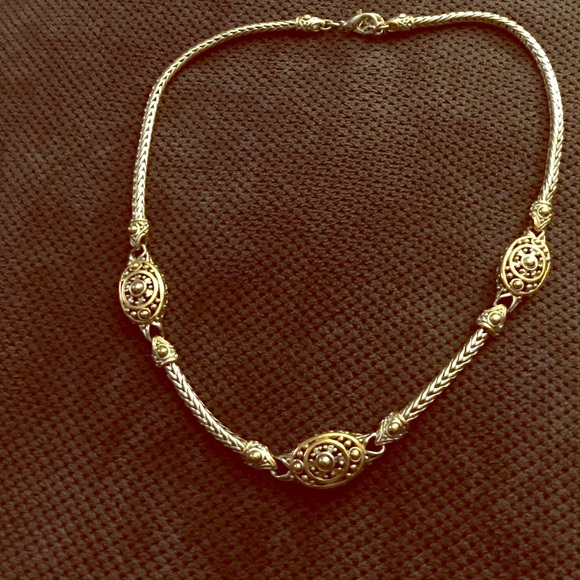 Costume jewelry - Picture 1 of 2