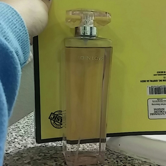 So in love victorias secret spray