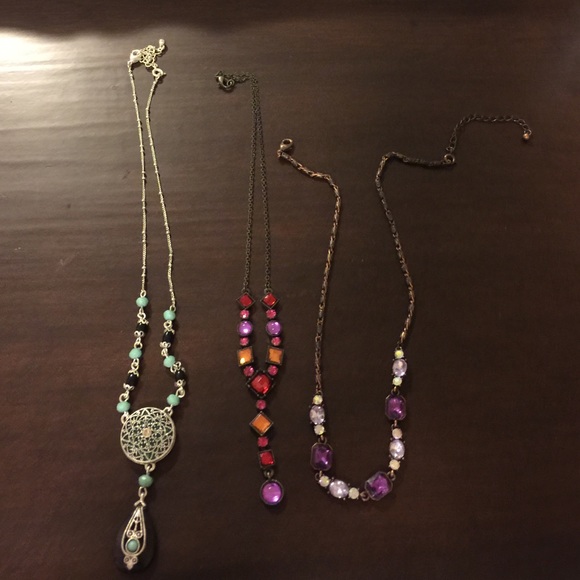 Avon Necklace bundle
