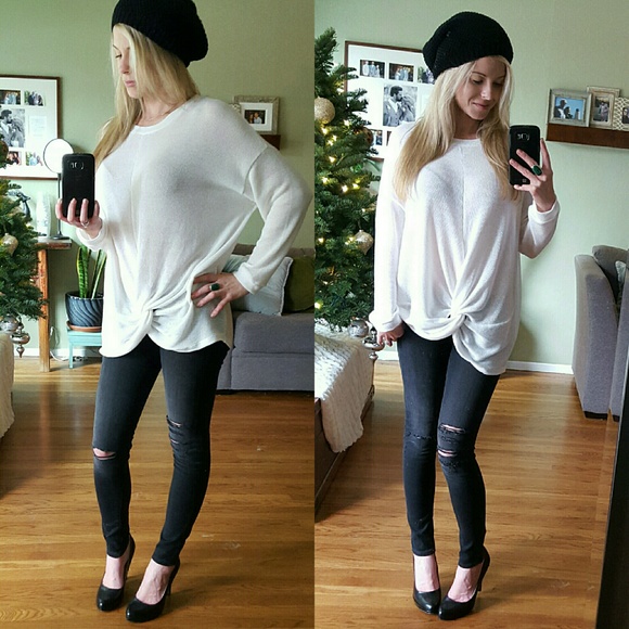 RESERVED Ivory Knot Front Knit Tunic - Picture 4 of 4