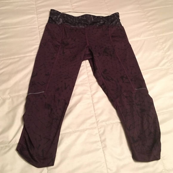 Lululemon purple size 4 crops