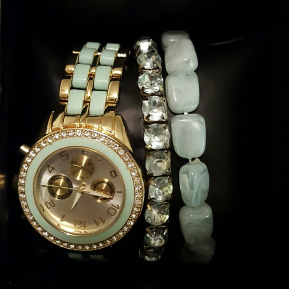 Watch - Picture 3 of 3