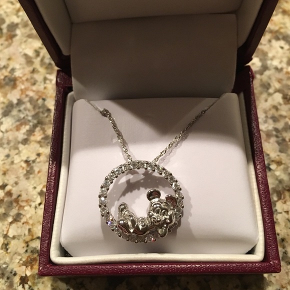 HELZBERG diamond Disney collection