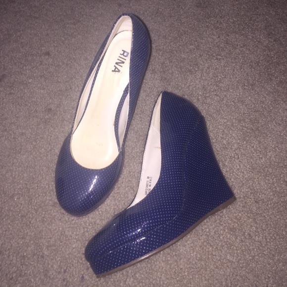 Dark blue used wedges