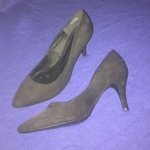 Black used ( but never worn) heels