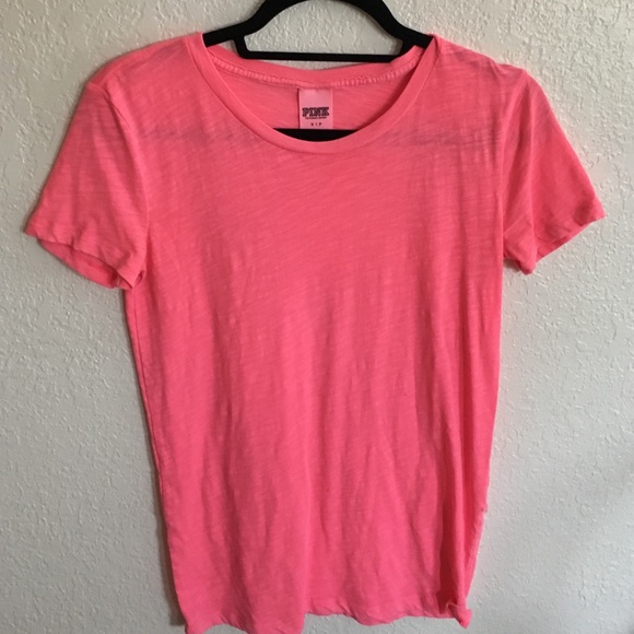 bright pink t shirt