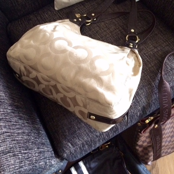 LIKE NEW USED ONCE !SOFT LEATHER STRAP'S - Picture 3 of 4