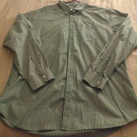 Old Navy men's shirt Green pinstripe