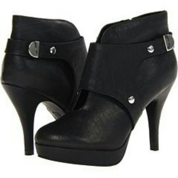 Kenneth Cole Heels