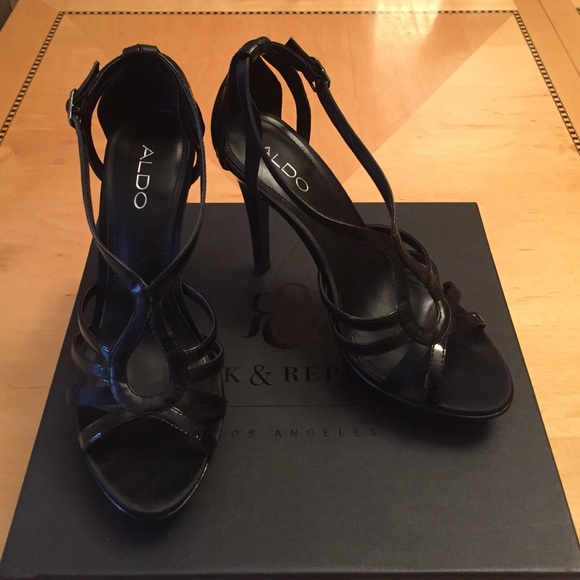 Aldo platform high heeled shoes