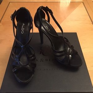 Aldo platform high heeled shoes