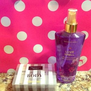 ☃SALE☃ NWT VS Body Duo