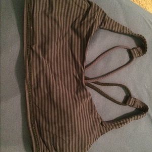 Lululemon sports bra