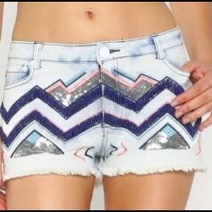 Chevron sequins shorts