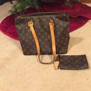 Louis Vuitton shoulder bag