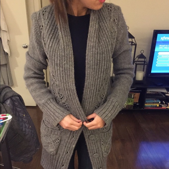 H&M gray sweater