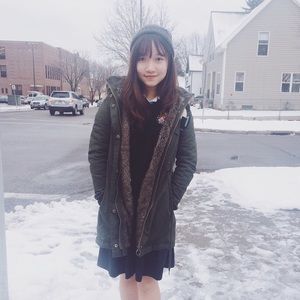 Meet your Posher, Nhan