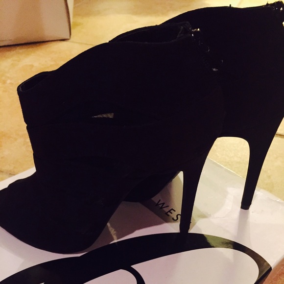 Nine west heels 🎉