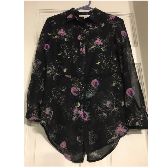 LC Lauren Conrad split back button up shirt floral