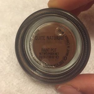 MAC Paint Pot in Quite Natural
