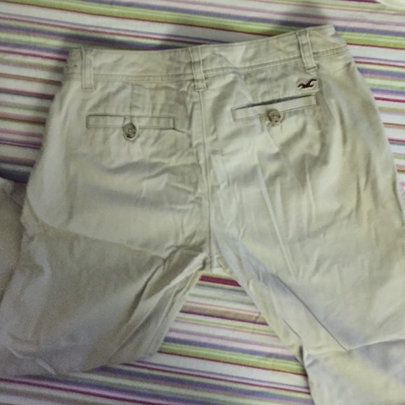 Holister  beige  pants