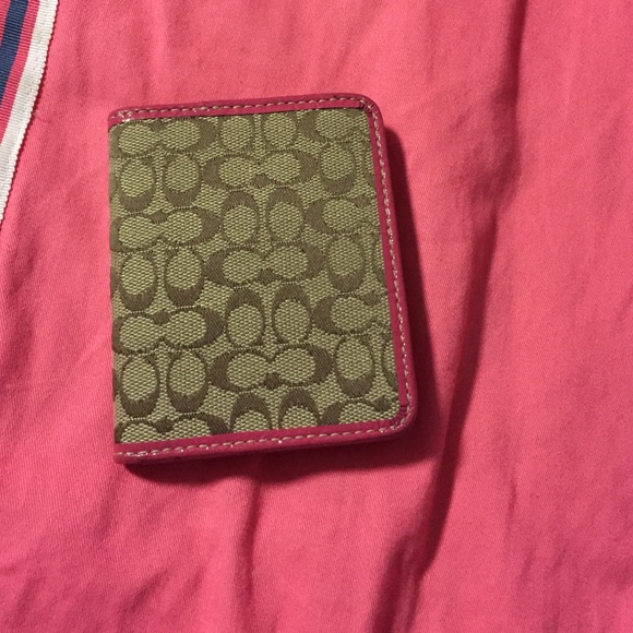 A ID holder for purse