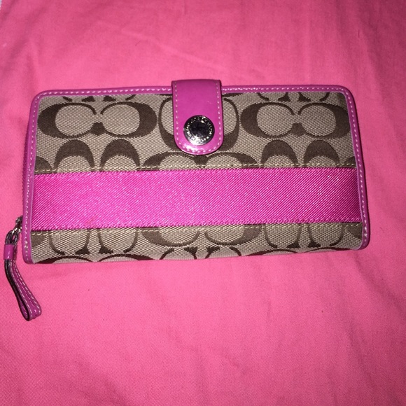A gorgeous coach wallet
