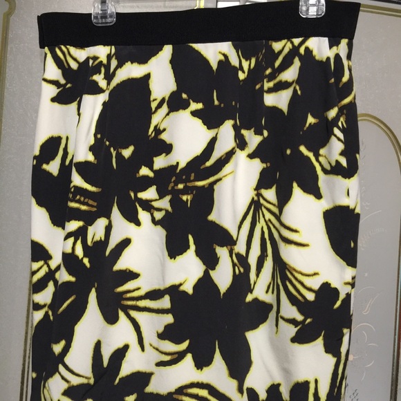 Ann Taylor mini skirt